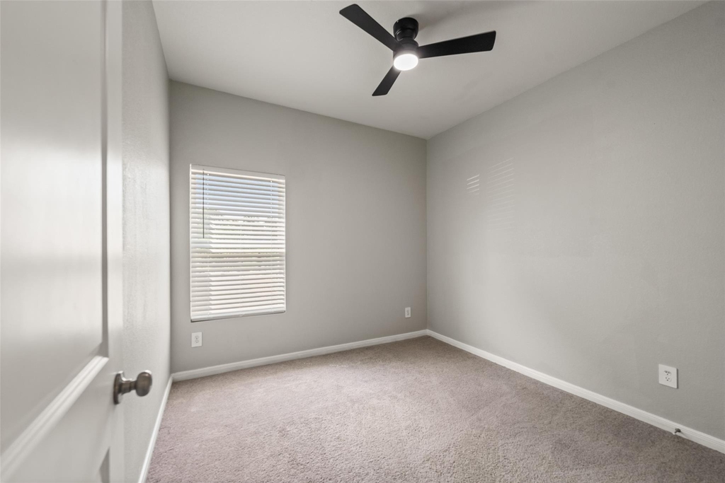 2537 18th Street - Photo 5