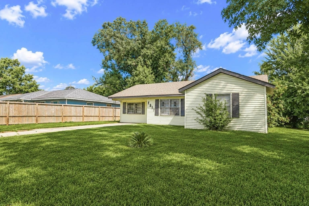 7217 Parker Road - Photo 0