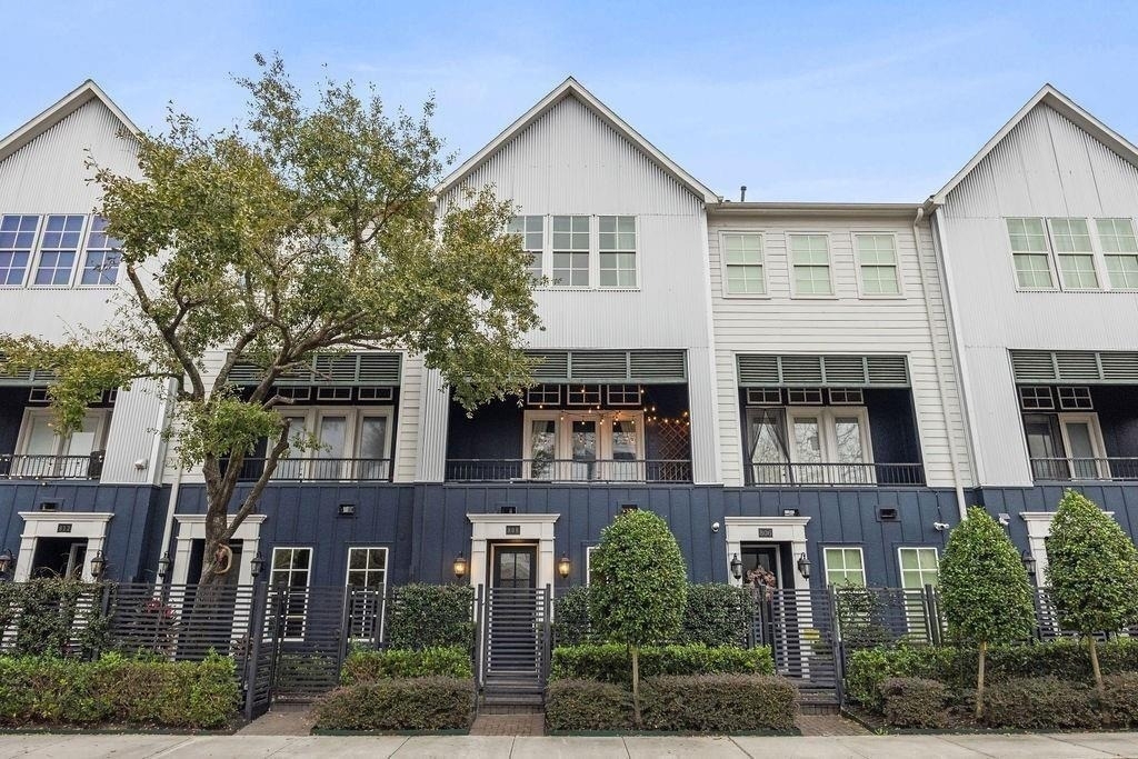 808 Cage Street - Photo 3