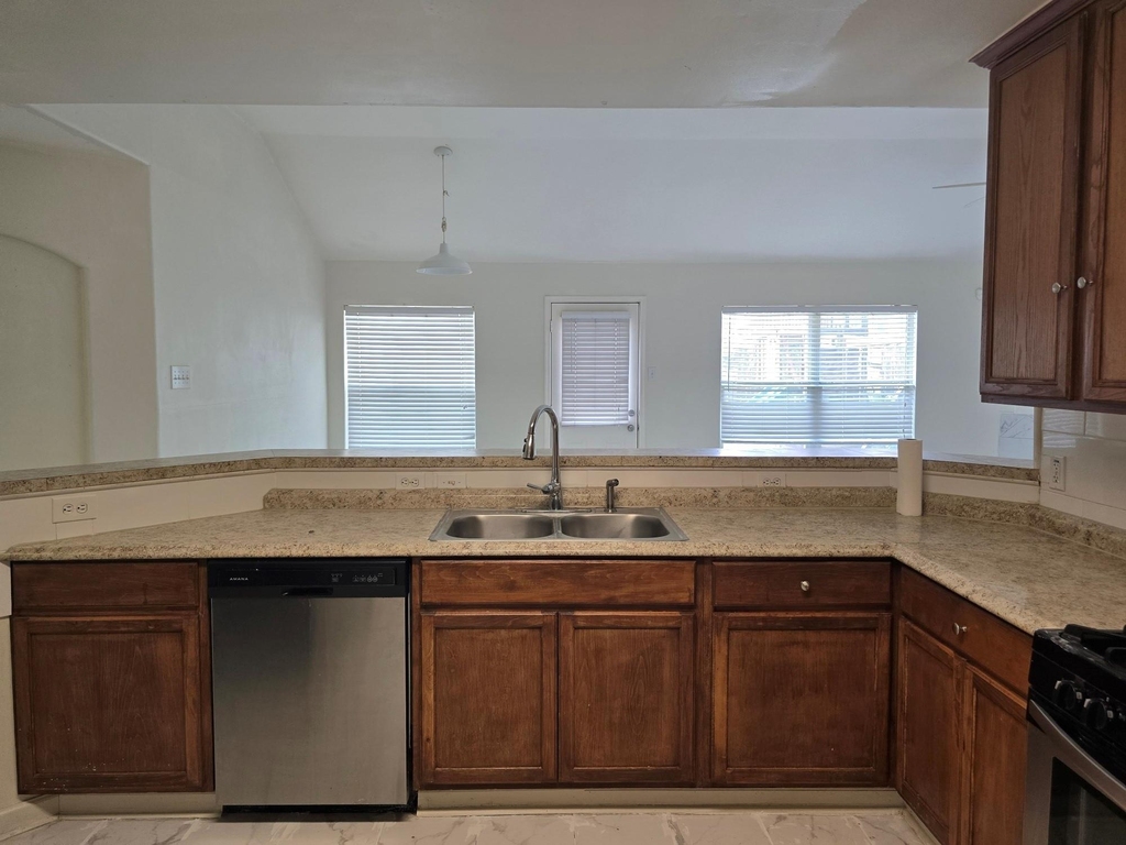 7122 Autumn Bluff Lane - Photo 22