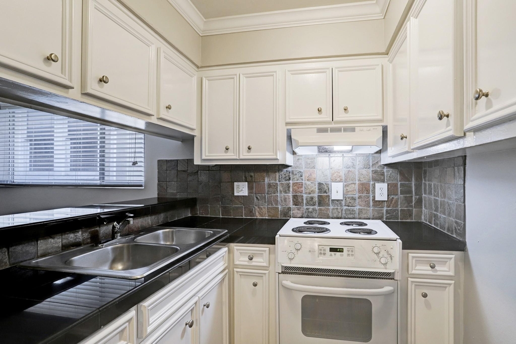 3414 Garrott Street - Photo 4