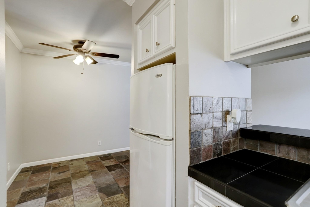3414 Garrott Street - Photo 5