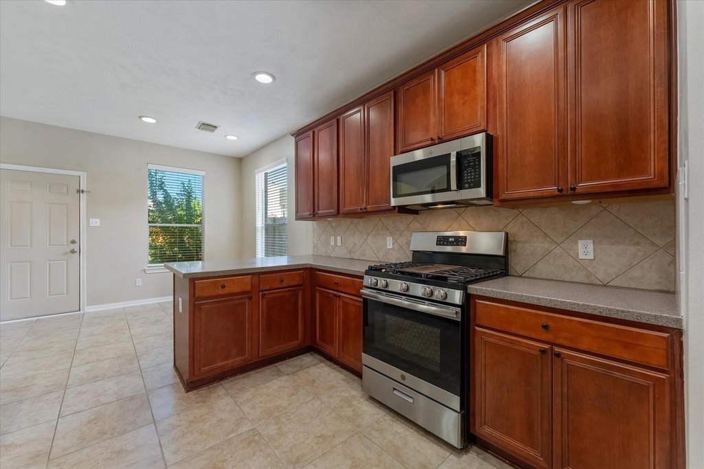 21735 W Mulberry Field Circle - Photo 12