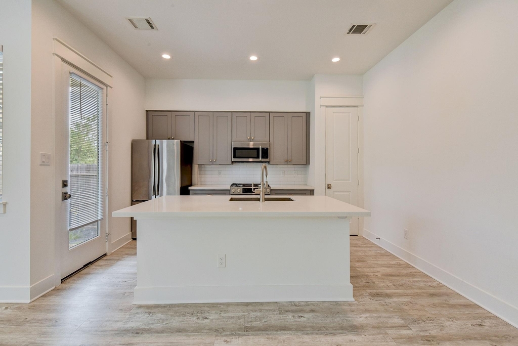 2707 Oakwood Crest Lane - Photo 33