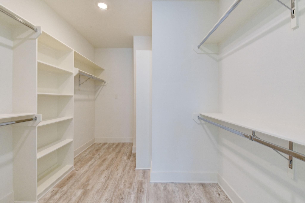 2707 Oakwood Crest Lane - Photo 6