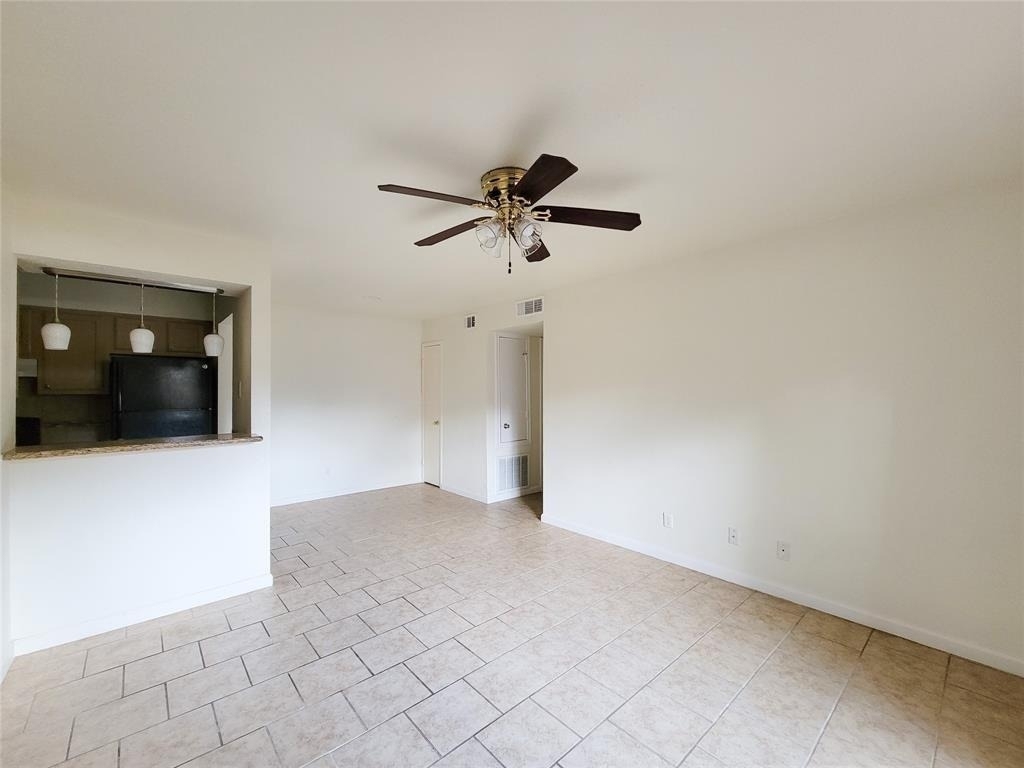 7409 Avenue L - Photo 5