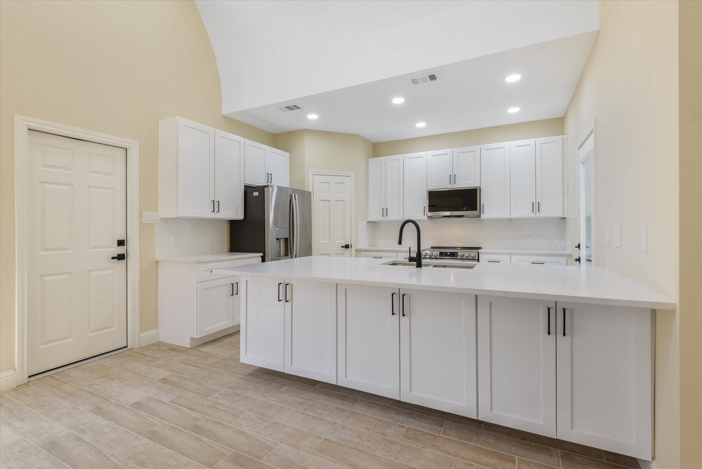 2126 Windmill Drive - Photo 6
