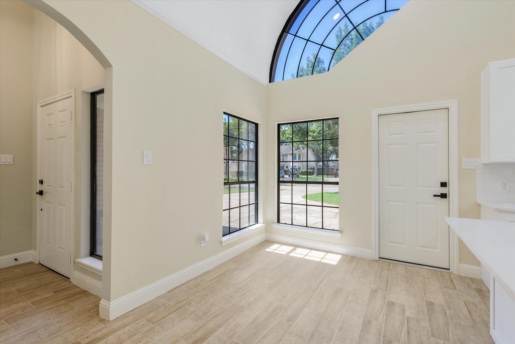 2126 Windmill Drive - Photo 11