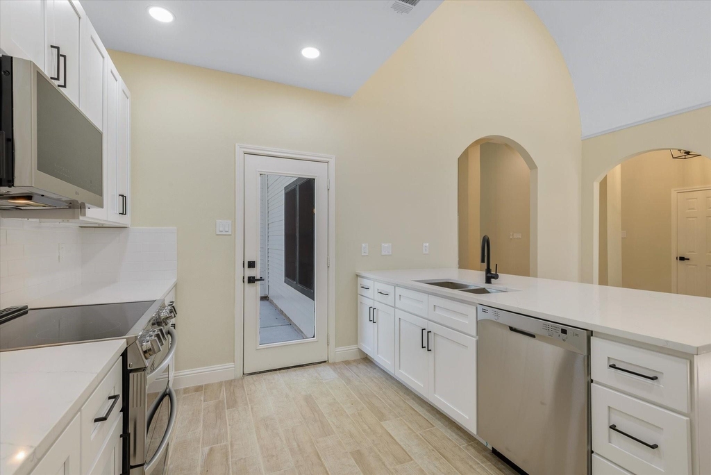 2126 Windmill Drive - Photo 9
