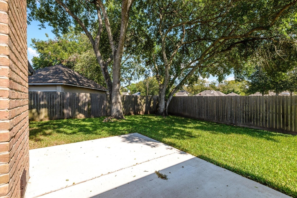 2126 Windmill Drive - Photo 22