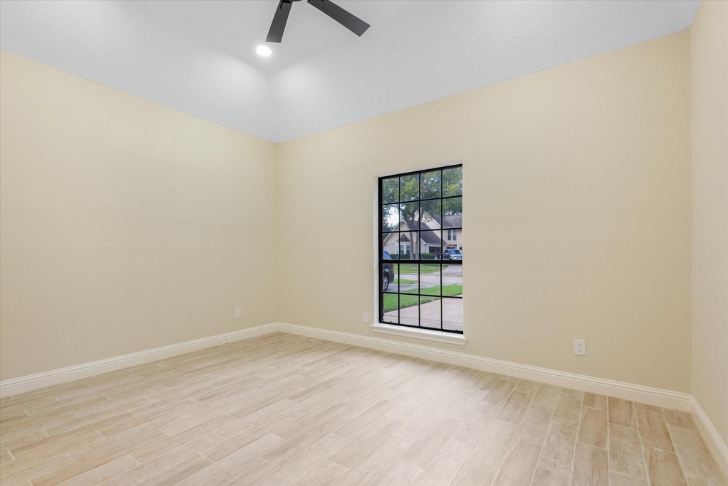2126 Windmill Drive - Photo 18