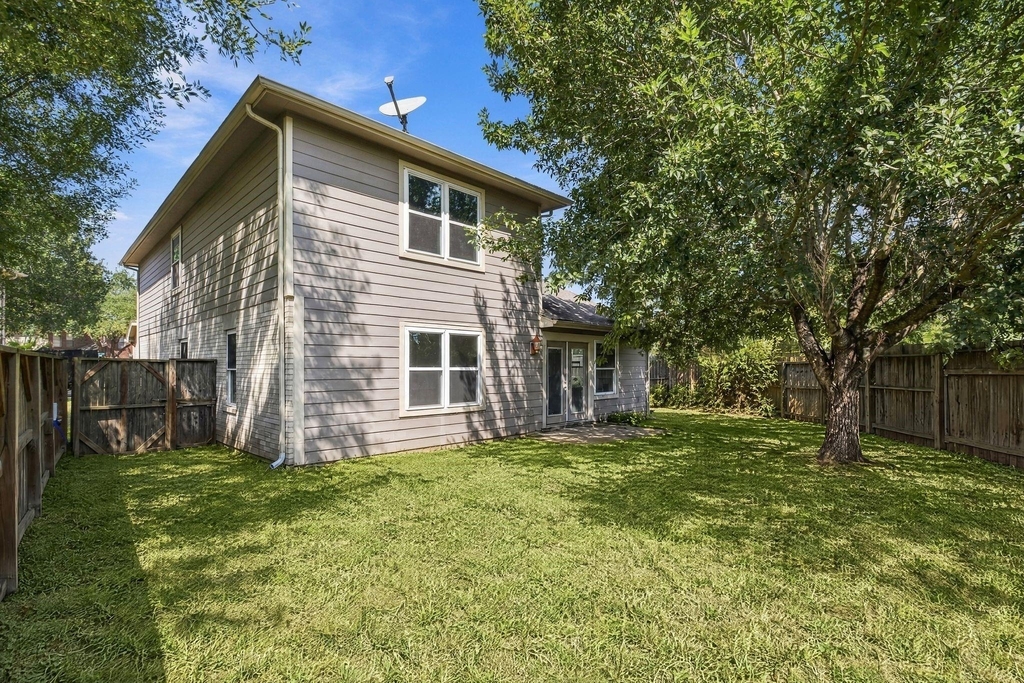 6331 Canyon Rock Way - Photo 40