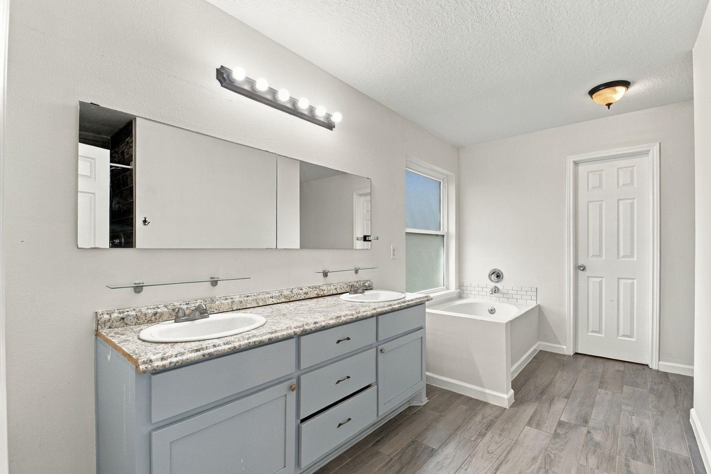 6331 Canyon Rock Way - Photo 35
