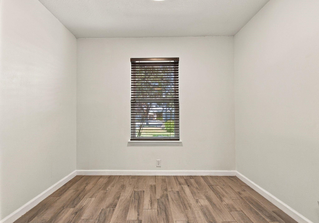 6331 Canyon Rock Way - Photo 18