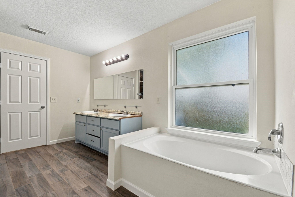6331 Canyon Rock Way - Photo 33