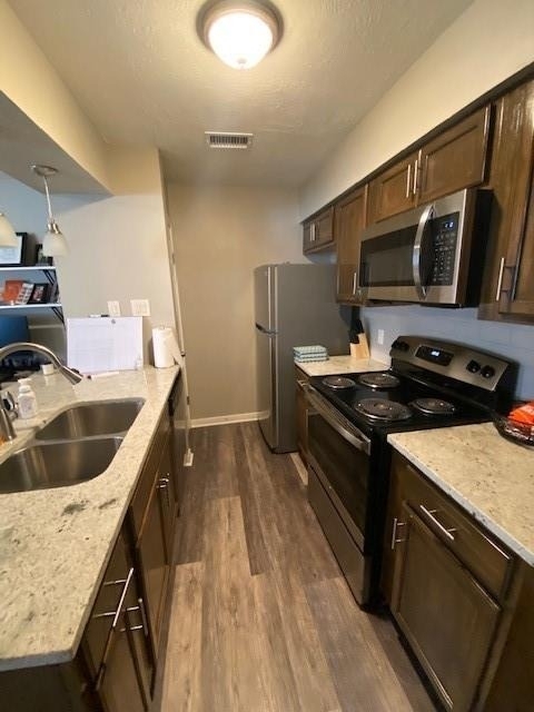 2402 Sycamore Avenue - Photo 3