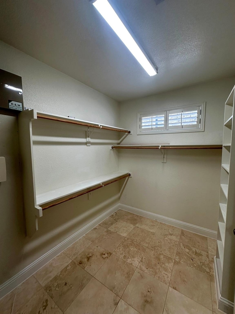 4516 Gilbert Avenue - Photo 36