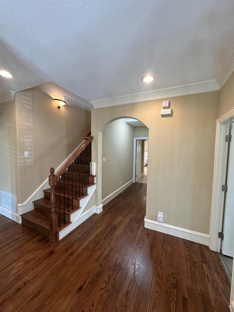 4516 Gilbert Avenue - Photo 16