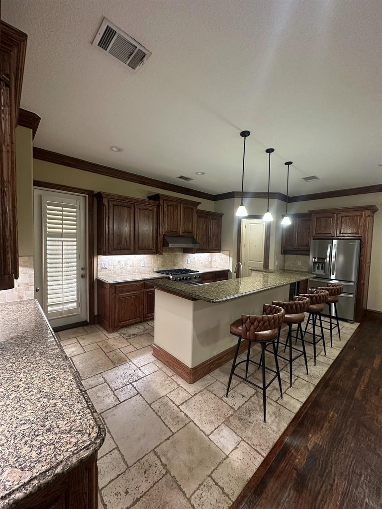 4516 Gilbert Avenue - Photo 6