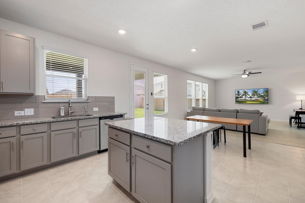 7618 Coral Key Drive - Photo 18