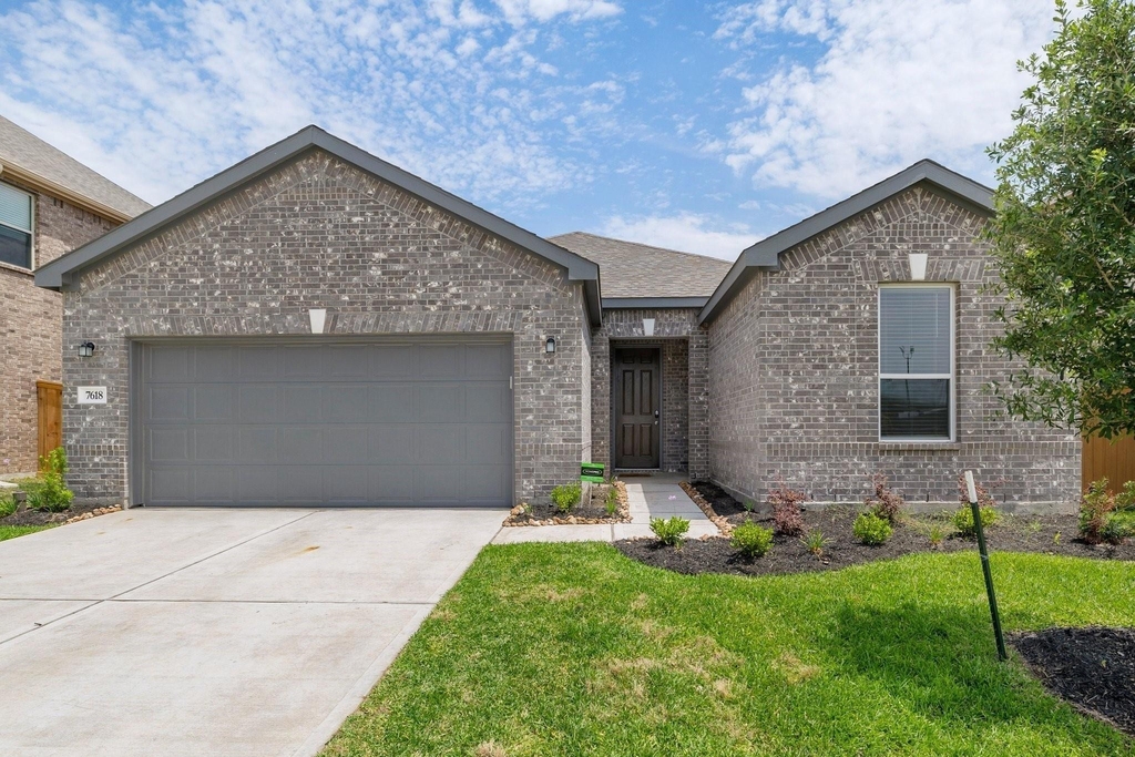 7618 Coral Key Drive - Photo 2