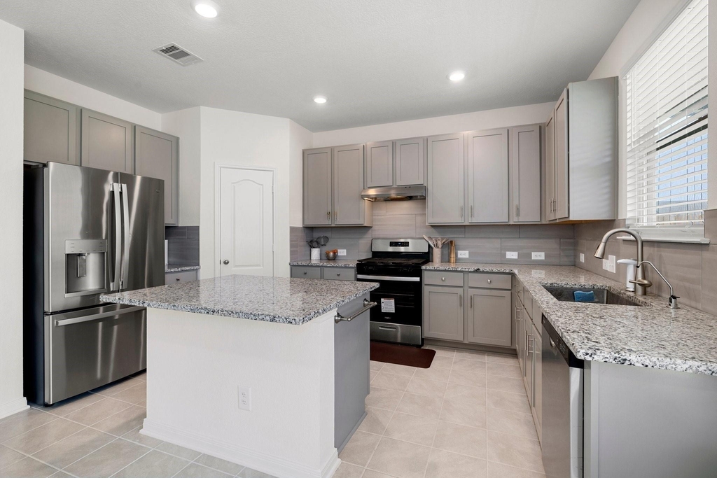 7618 Coral Key Drive - Photo 14