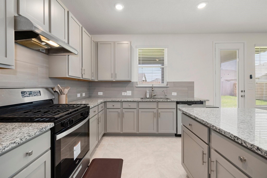 7618 Coral Key Drive - Photo 17