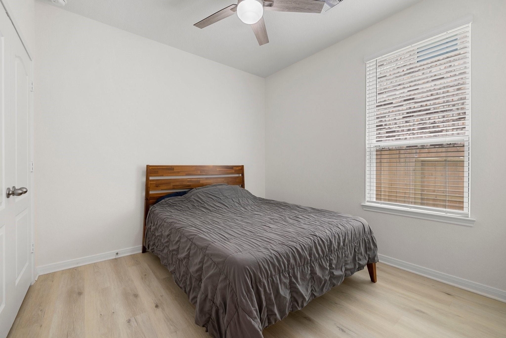 7618 Coral Key Drive - Photo 22