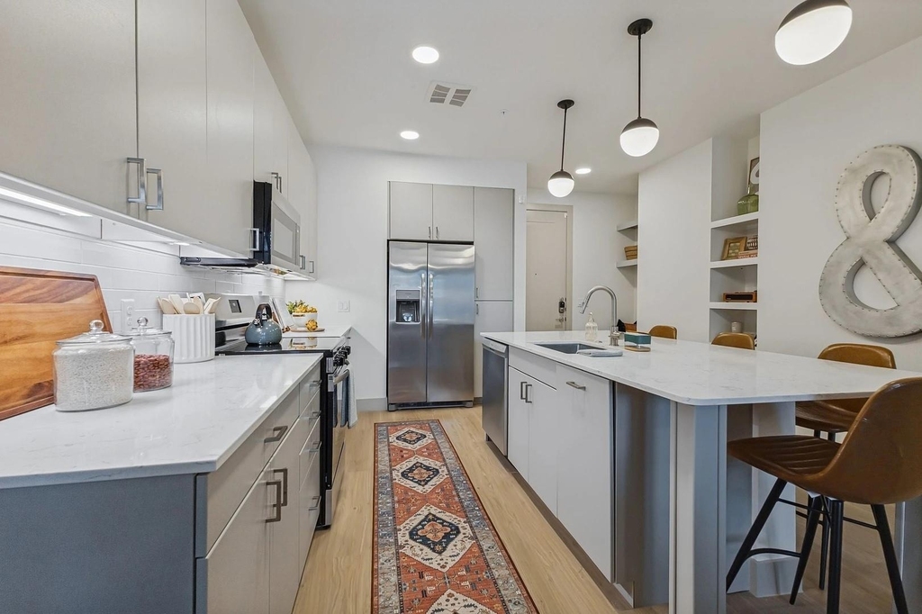 1506 N Prairie Avenue - Photo 2