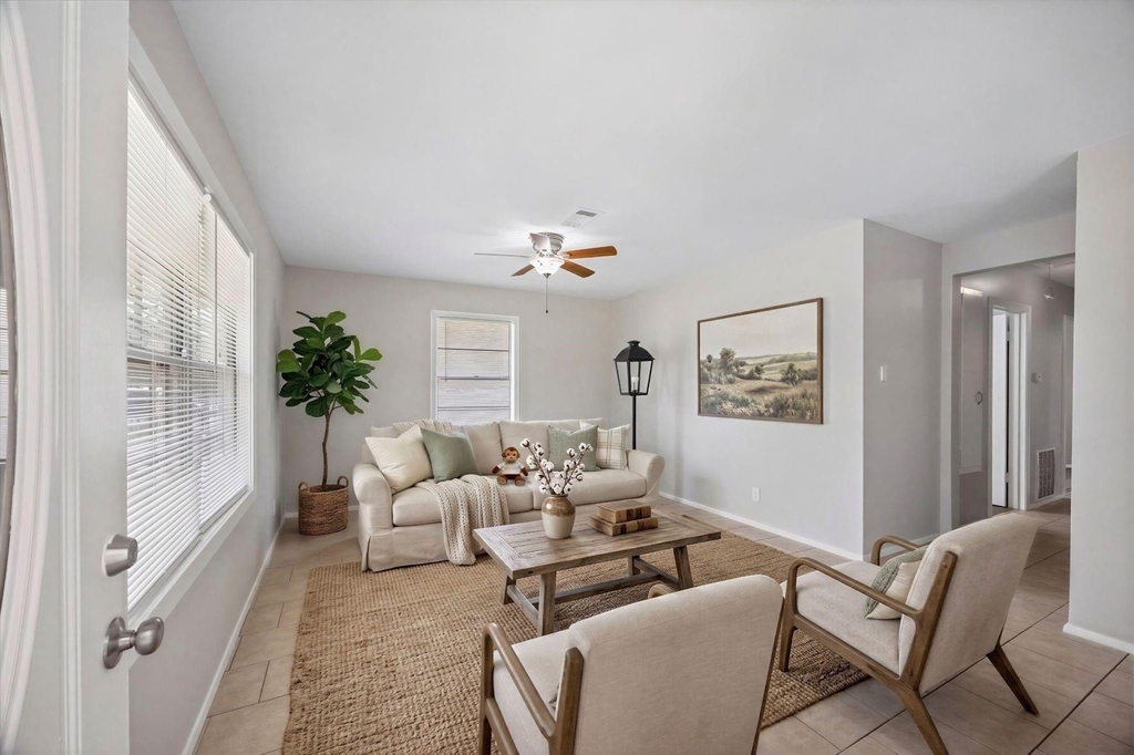 10214 Torrington Lane - Photo 2