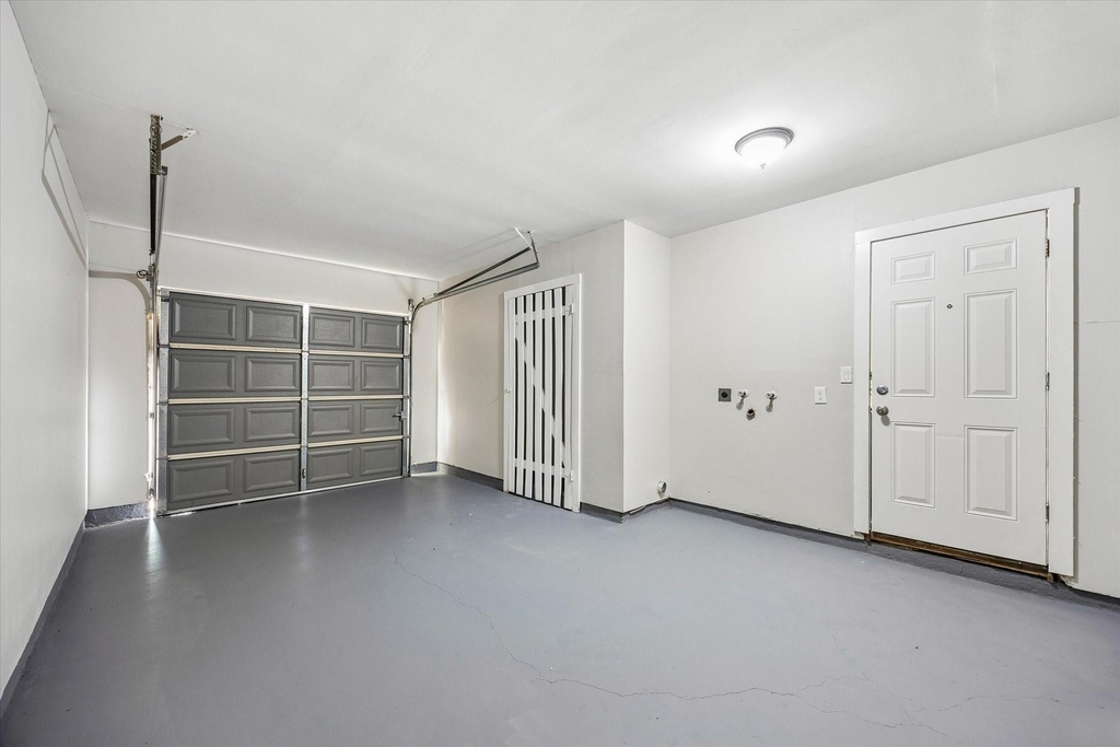 10214 Torrington Lane - Photo 14