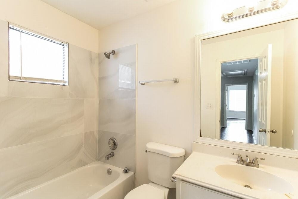 3023 La Estancia Lane - Photo 9