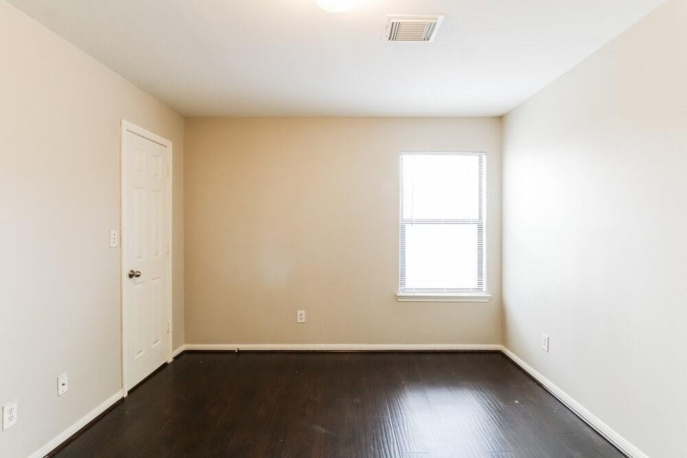 3023 La Estancia Lane - Photo 5