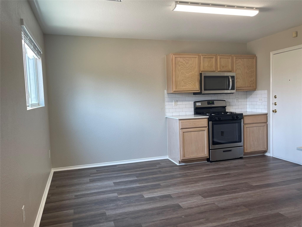 19819 Creston Cove Court - Photo 4