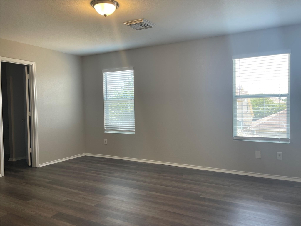 19819 Creston Cove Court - Photo 10