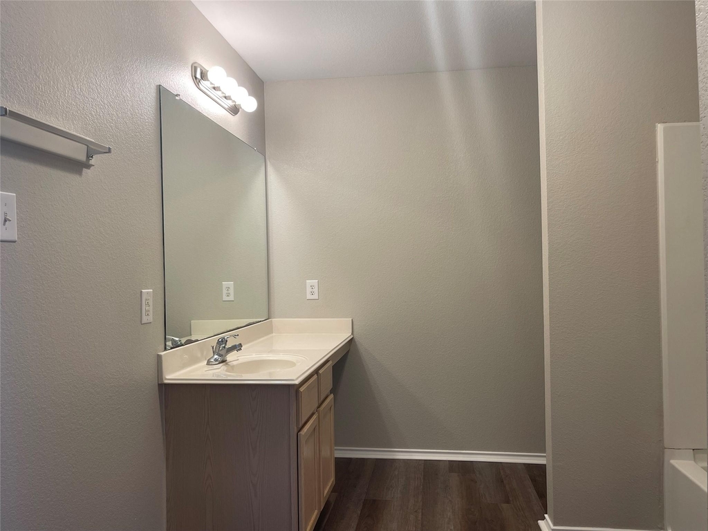 19819 Creston Cove Court - Photo 11