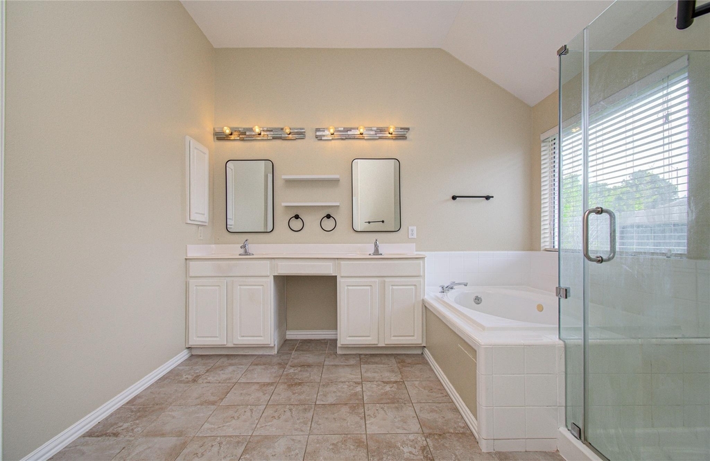 18223 Heathridge Lane - Photo 36