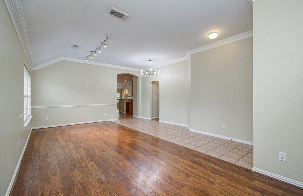 18223 Heathridge Lane - Photo 8