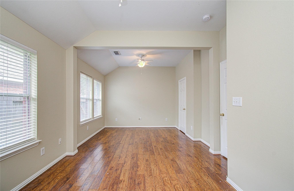 18223 Heathridge Lane - Photo 12