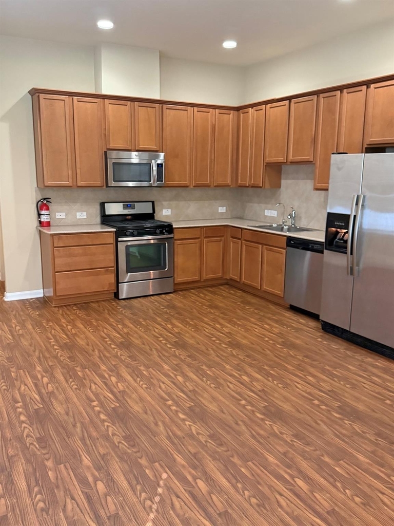 12918 Fenland Field Lane - Photo 2