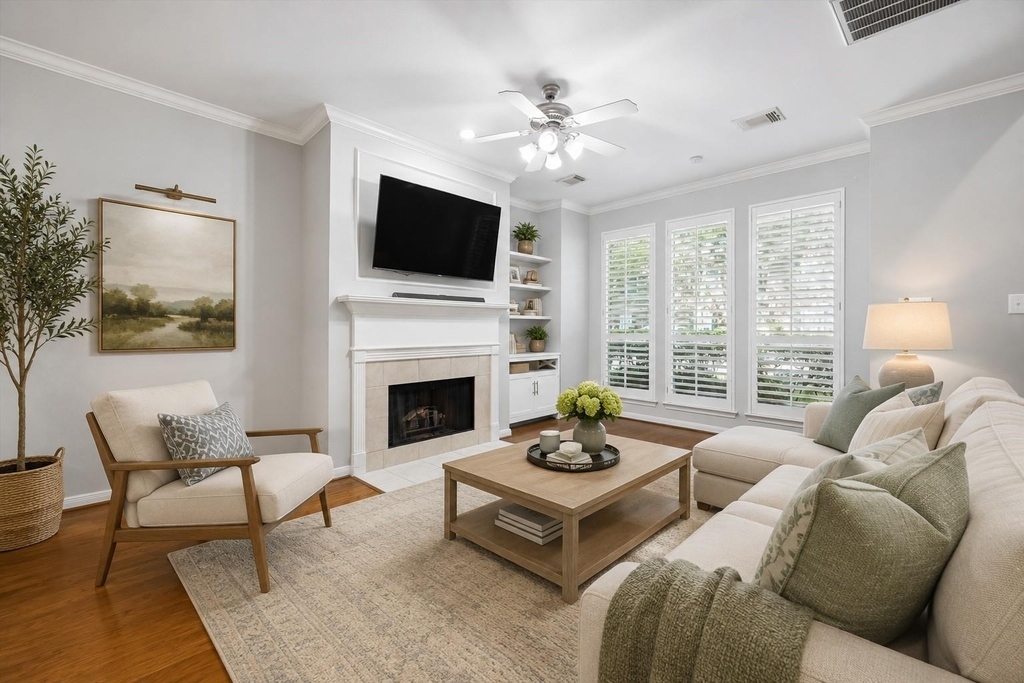 811 W Heights Hollow Lane - Photo 5