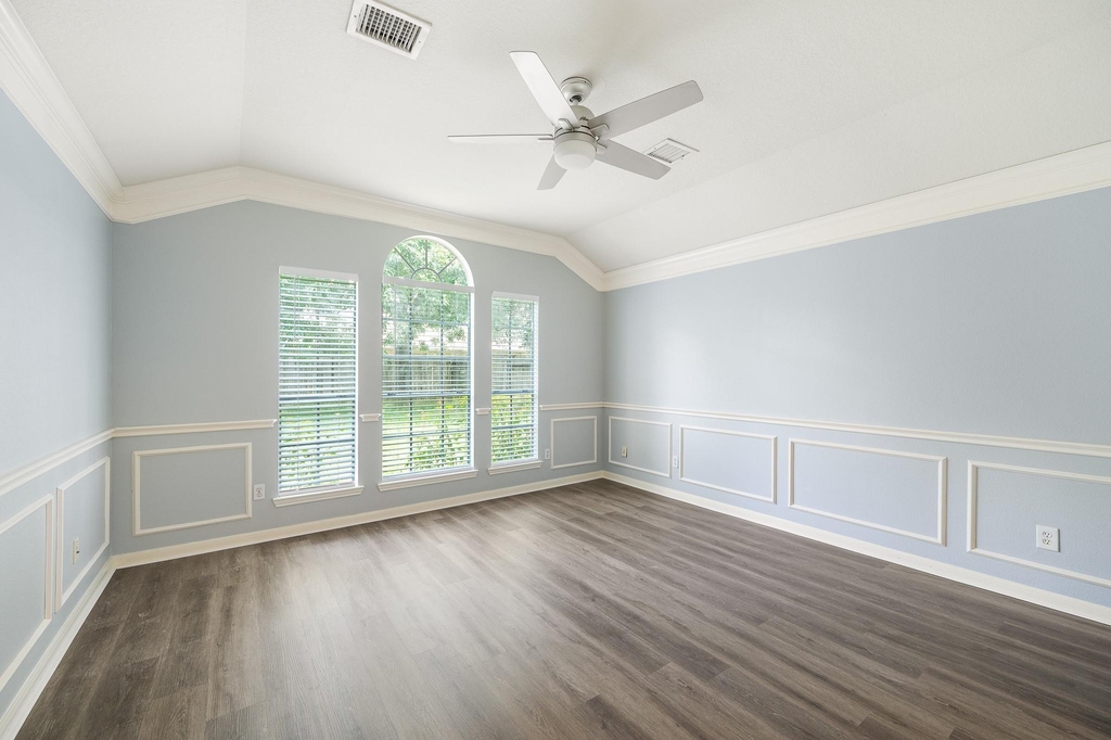 5827 Willow Park Drive - Photo 17