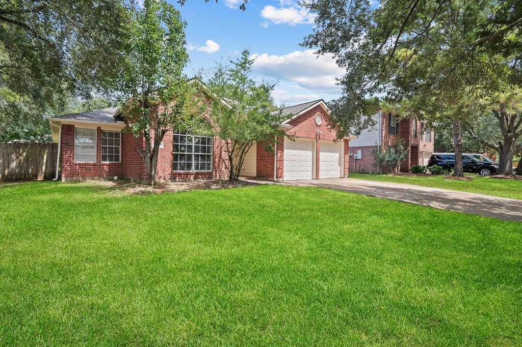 5827 Willow Park Drive - Photo 1