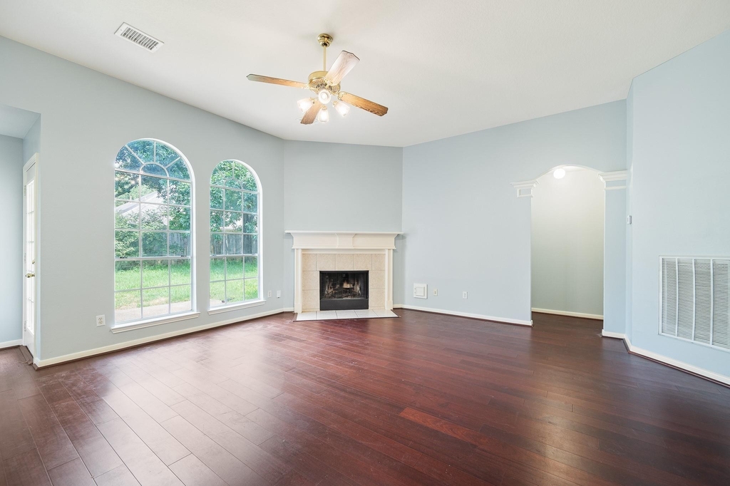 5827 Willow Park Drive - Photo 13