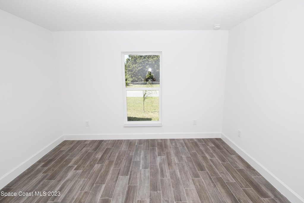 906 Armstrong Road Se - Photo 11