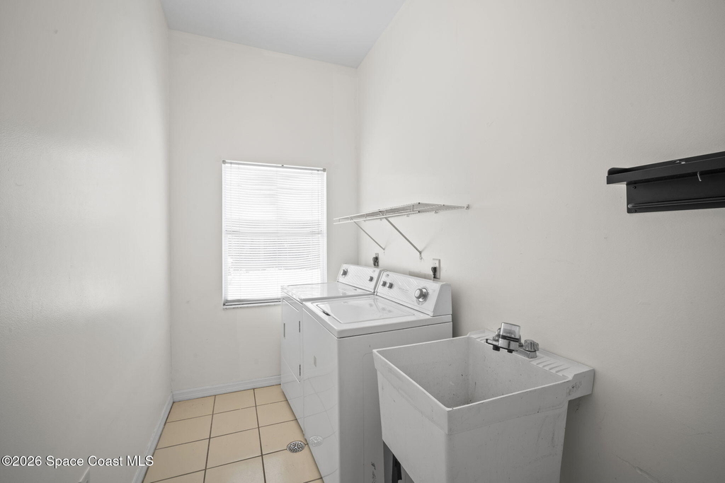 1724 Barker Street Ne - Photo 33