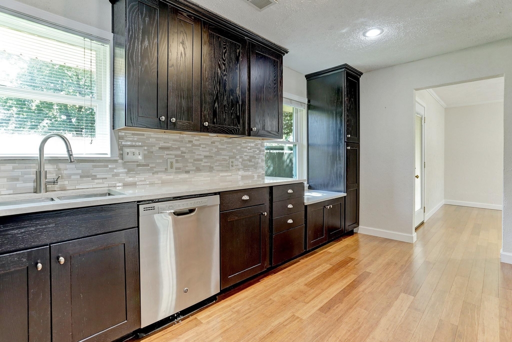 2015 Ebony Lane - Photo 7
