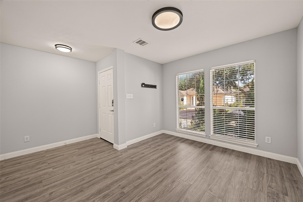 12819 Wisteria Park Drive - Photo 8