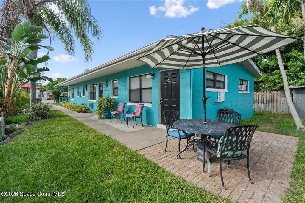 114 Buchanan Avenue - Photo 1