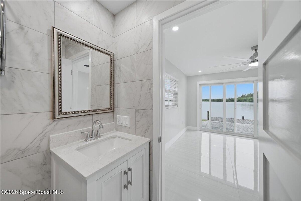 415 Island Drive - Photo 29